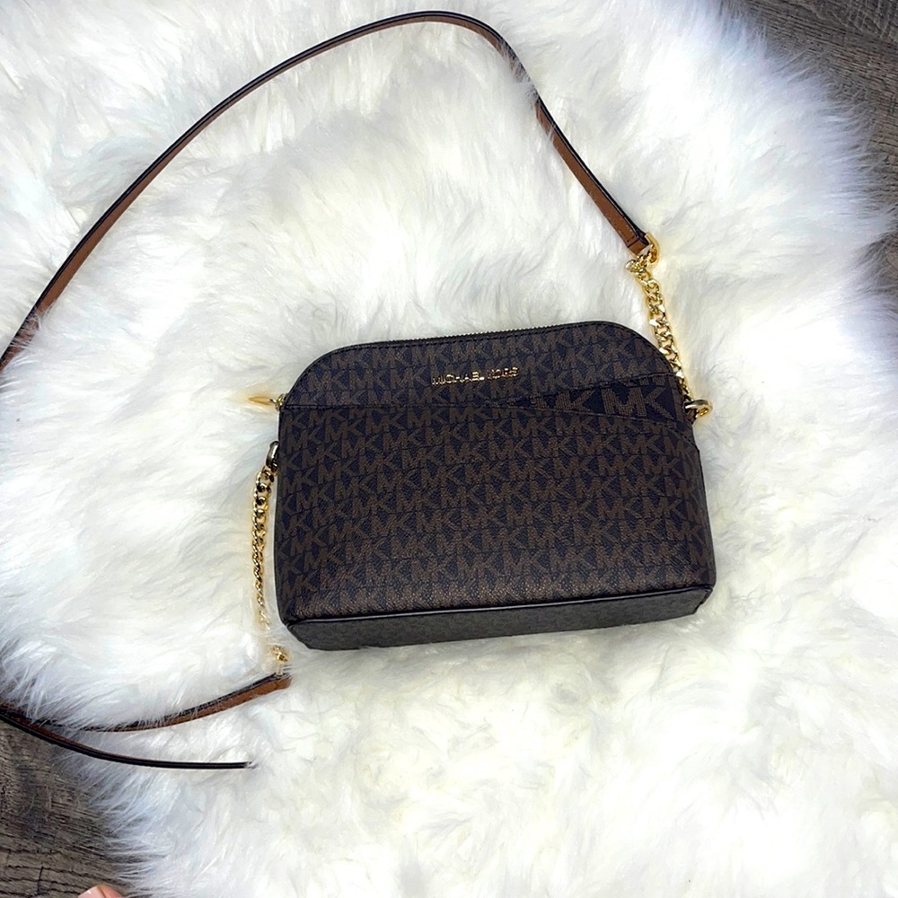 Just used lightly, it still look pretty new.